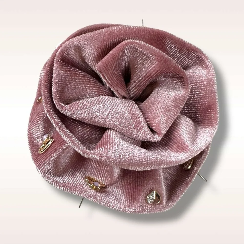 Free People Blush Pink Velvet Rose Brooch 5 Pairs of Stud Earrings Cross Heart